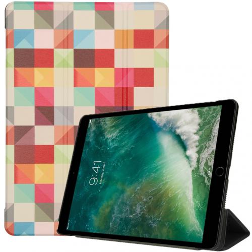 iMoshion Design Trifold Bookcase voor de iPad Air 10.5 / Pro 10.5 - Kleurtjes